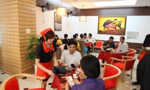 Một số người Việt cứ đến lúc trả tiền là 'đi vệ sinh'
