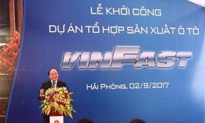 Giấc mơ ôtô Việt Vinfast nhìn từ Vinaxuki, từ Bphone