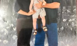 Không an phận để chồng nuôi, vượt qua mọi khó khăn, cô vợ Việt có cuộc hôn...