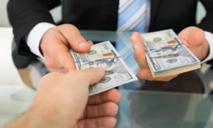 Khi 5 người này hỏi mượn tiền, bạn sẽ trả lời ra sao?