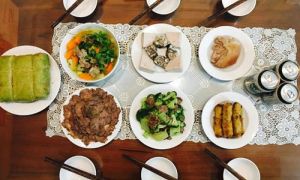 Chị em công sở bỏ tiền triệu để trốn làm osin ngày Tết