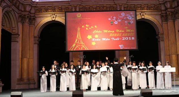 Người Việt ở châu Âu đón Tết Mậu Tuất