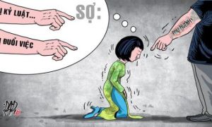 Vụ cô giáo quỳ 40 phút để xin lỗi phụ huynh: Bước đường cùng