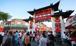 Người Việt ở nước ngoài có hội nhập nửa vời?