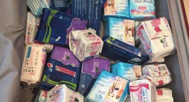 Chuyện thật như đùa: Vali tiếp tế đồ cho du học sinh Việt toàn… BVS!