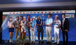 Tranh tài tại Giải golf người Việt ở châu Âu