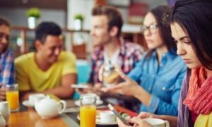Mẹo tìm Wi-Fi miễn phí xung quanh bằng ứng dụng Facebook ít người biết