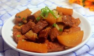 Thịt kho củ cải ngọt mềm cho bữa cơm đầu đông thêm ấm áp
