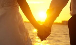 Phụ nữ càng dịu dàng như nước, người đàn ông sẽ càng thành đạt