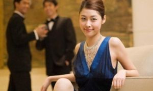 Bất cứ phụ nữ nào, dù đẹp hay không đều hấp dẫn đàn ông, miễn là … của lạ