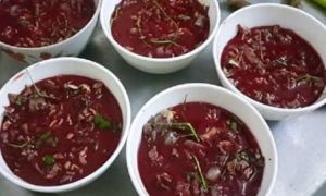 Lại có thêm người bị hoại tử tay chân vì món tiết canh! Sắp Tết rồi, cần ăn...