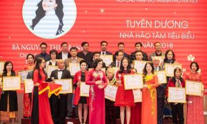 Chủ lô hàng mỹ phẩm gần 11 tỷ đồng nghi giả lại được vinh danh