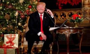 Câu hỏi “phũ phàng” của ông Trump với cậu bé 7 tuổi