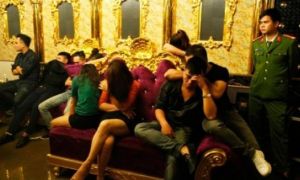 Hà Tĩnh: Chính cô giáo đưa ma túy vào tiệc sinh nhật ở quán karaoke