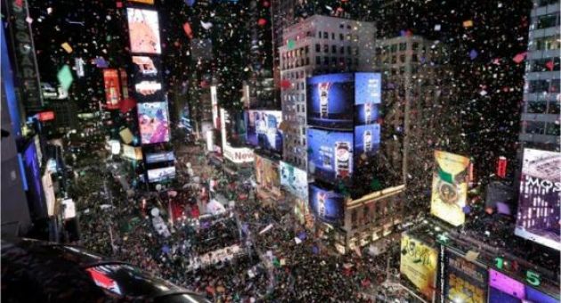 Điều bất ngờ: New York sử dụng máy bay không người lái đón năm mới