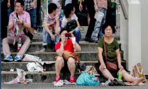 Thói khôn lỏi của người Trung Quốc và cái giá phải trả cho việc tự cho mình là...