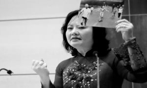 /thumb/thumb.php?src=images/stories/content/2019/01/01/42_1_em-be-napalm-duoc-trao-giai-thuong-dresden-tai-duc.jpg&w=300&h=180&zc=1&q=80&a=c
