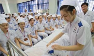 Tuyển 400 điều dưỡng sang Đức làm việc