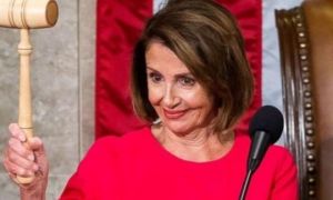 Hạ viện Mỹ có nữ chủ mới, ông Trump dễ méo mặt