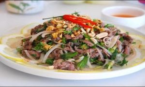 Cách làm món bò tái chanh (hay bò bóp thấu)