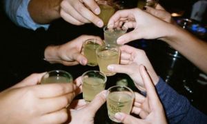 Cách cắt cơn say, giảm độc tố và triệu chứng khó chịu mỗi khi uống rượu “cực...