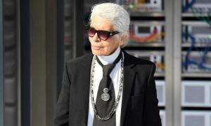 Karl Lagerfeld - huyền thoại của Chanel - qua đời ở tuổi 85