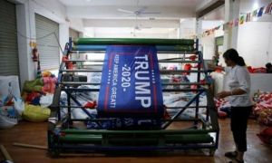 Cờ tranh cử của ông Trump 2020 ‘Made in China’