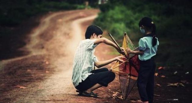 Trên thế gian này, người cô độc nhất là cha, được ca tụng ít nhất cũng là cha