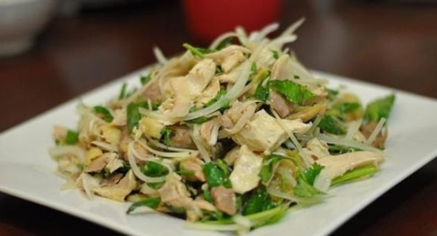 Món gà bóp rau răm, chồng con càng ăn càng mê tít