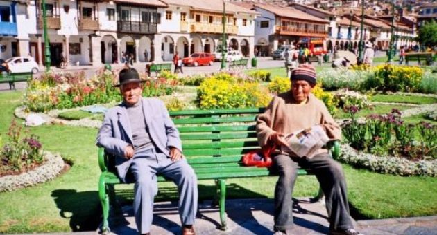 Tỷ phú Lý Gia Thành: Không muốn nghèo, hãy khắc cốt 20 chân lý đúng trên mọi...