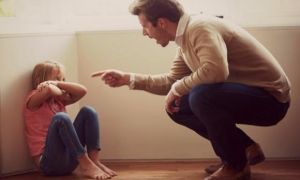 Những bậc phụ huynh hay nổi nóng, con cái sẽ như thế nào?