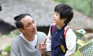 Nhiều bố mẹ Việt không có bản lĩnh: Oằn mình làm ra của cải rồi cho con hết,...