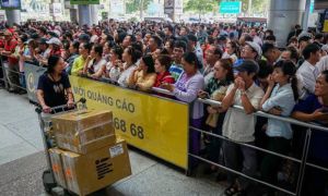 Người Việt xa xứ ngại về ăn Tết