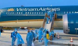 Người Việt vượt hàng nghìn km để rời vùng phong tỏa lớn nhất thế giới