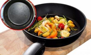 Chảo chống dính có dấu hiệu sau thì nên vứt ngay không tiếc