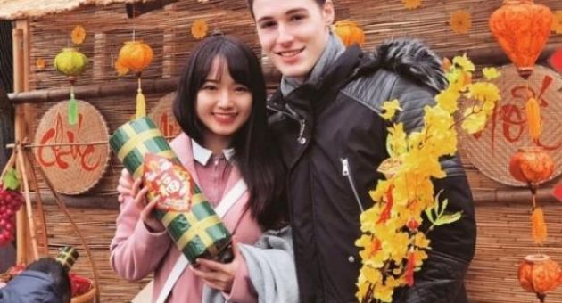 9x Việt kể chuyện tán đổ bạn trai Đức sau 2 lần tỏ tình bị từ chối