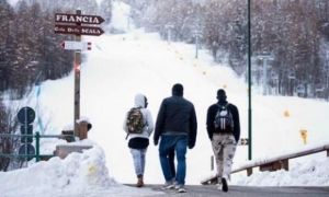 Cuộc chạy trốn của chàng trai Việt: Bơ vơ trên đất Pháp, không tiền bạc, gặm...