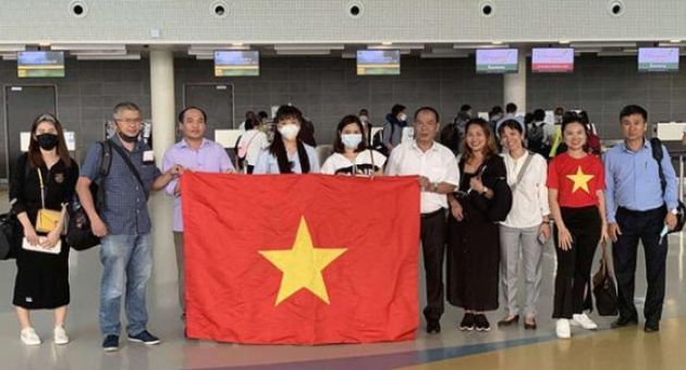 Gần 280 người Việt từ châu Âu và châu Phi về nước