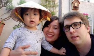 Lấy phó giám đốc người Pháp, cô gái Việt ngày nào cũng đòi về nước