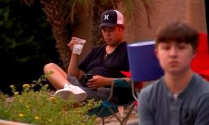 Cách ρhạt con lạ đời củɑ cặρ vợ chồng người Mỹ