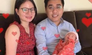 Mẹ Việt ở Mỹ dừng học để có con, lúc