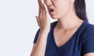 Hơi thở có mùi hôi, phiền toái và cảnh báo nhiều bệnh