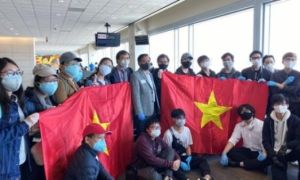 Đại dịch Covid-19 trên đất Mỹ - Thấm thía 2 chữ đồng bào