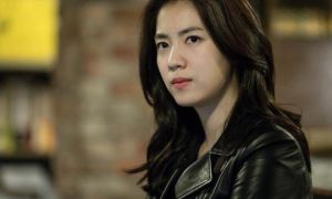 Tình cũ của chồng bất ngờ tới dự đám cưới, tôi dứt khoát 'tiễn khách' nhưng...