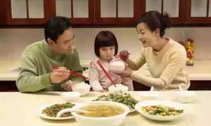 10 ‘căn bệnh quái đản’ trong cách dạy trẻ ở Việt Nam