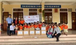 Tình Trường Sa nối kết Paris - miền Trung và tấm lòng người xa xứ