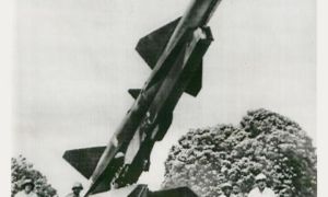 48 năm ngày chiếc B-52 đầu tiên bị hạ trên bầu trời Hà Nội