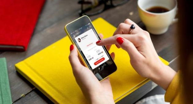 Kiều bào có thể chuyển tiền trực tiếp vào tài khoản người thân ở Việt Nam