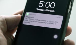 /thumb/thumb.php?src=images/stories/content/2021/02/05/42_1_kich-ban-lua-dao-qua-tin-nhan-ngan-hang-rat-tinh-vi.jpg&w=300&h=180&zc=1&q=80&a=c