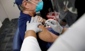 Người Mỹ gốc Việt sẵn sàng tiêm chủng vaccine Covid-19